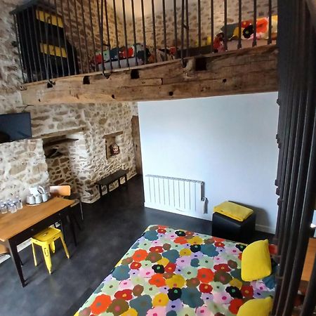 Les Chambres Du Couraud Saint-Aubin-des-Ormeaux 外观 照片