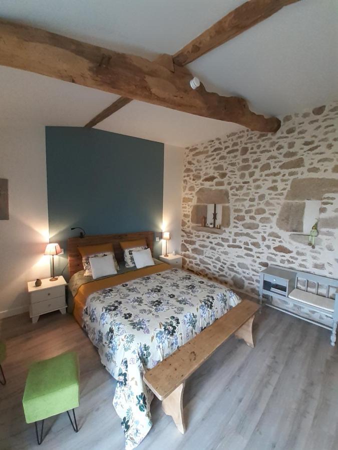 Les Chambres Du Couraud Saint-Aubin-des-Ormeaux 外观 照片