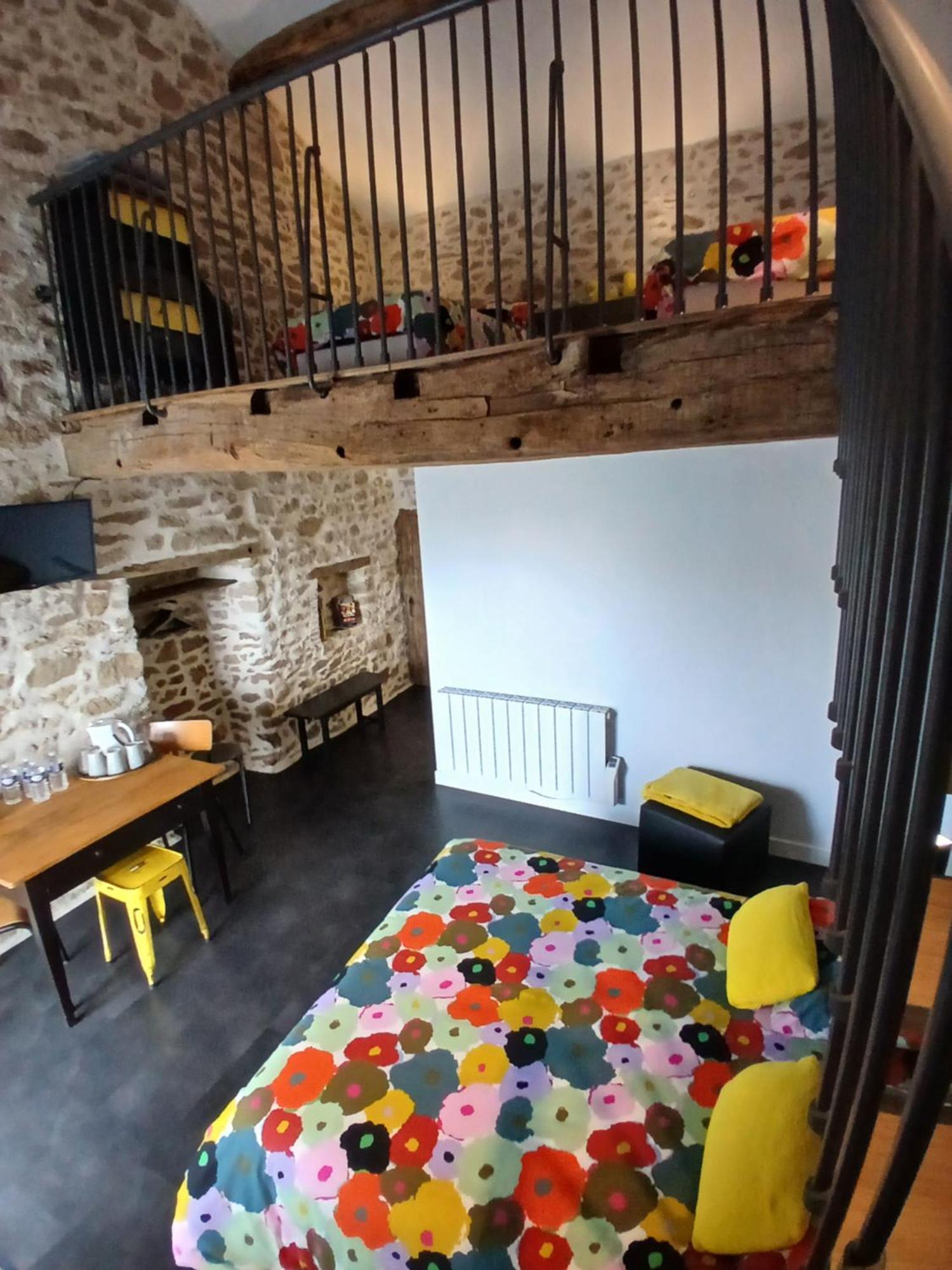 Les Chambres Du Couraud Saint-Aubin-des-Ormeaux 外观 照片